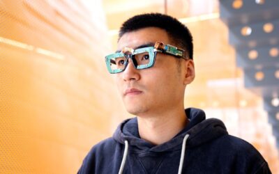 AI-powered ‘sonar’ on smartglasses tracks gaze and facial expressions 