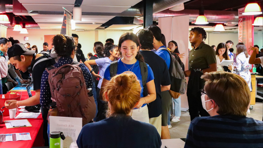 Entrepreneurial students win awards for summer work on their startups